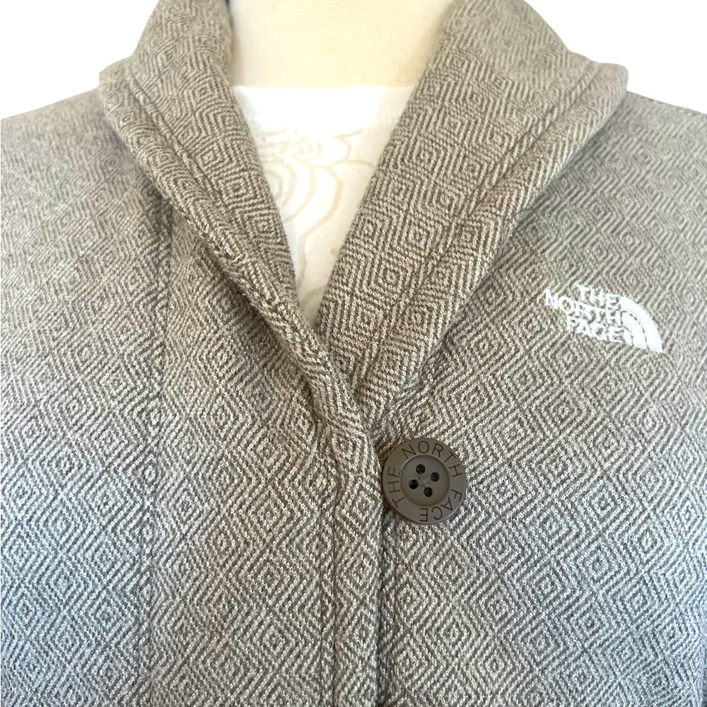 North Face Bundle white breathable layering top and soft pullover warm fleece - Picture 3 of 15